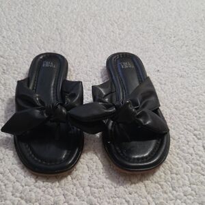 TIME AND TRU SANDALS